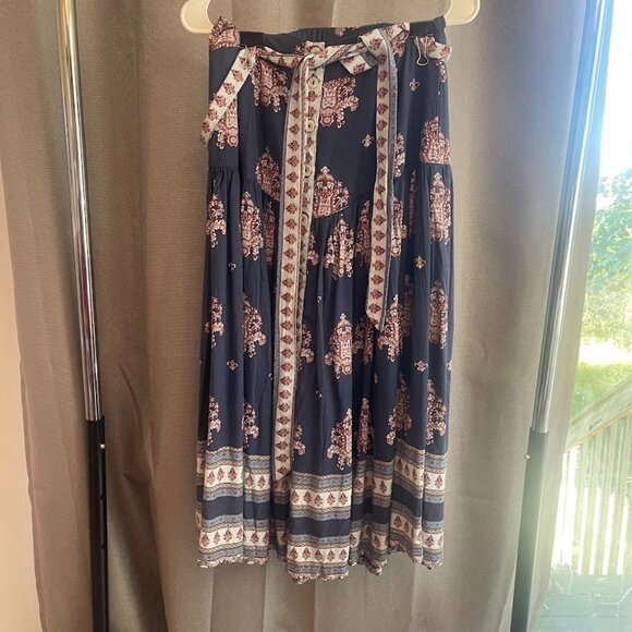 Sundance Navy Fleur de Lis Women's Small Belted Take Me Along Skirt NWOT 350 - Picture 1 of 2